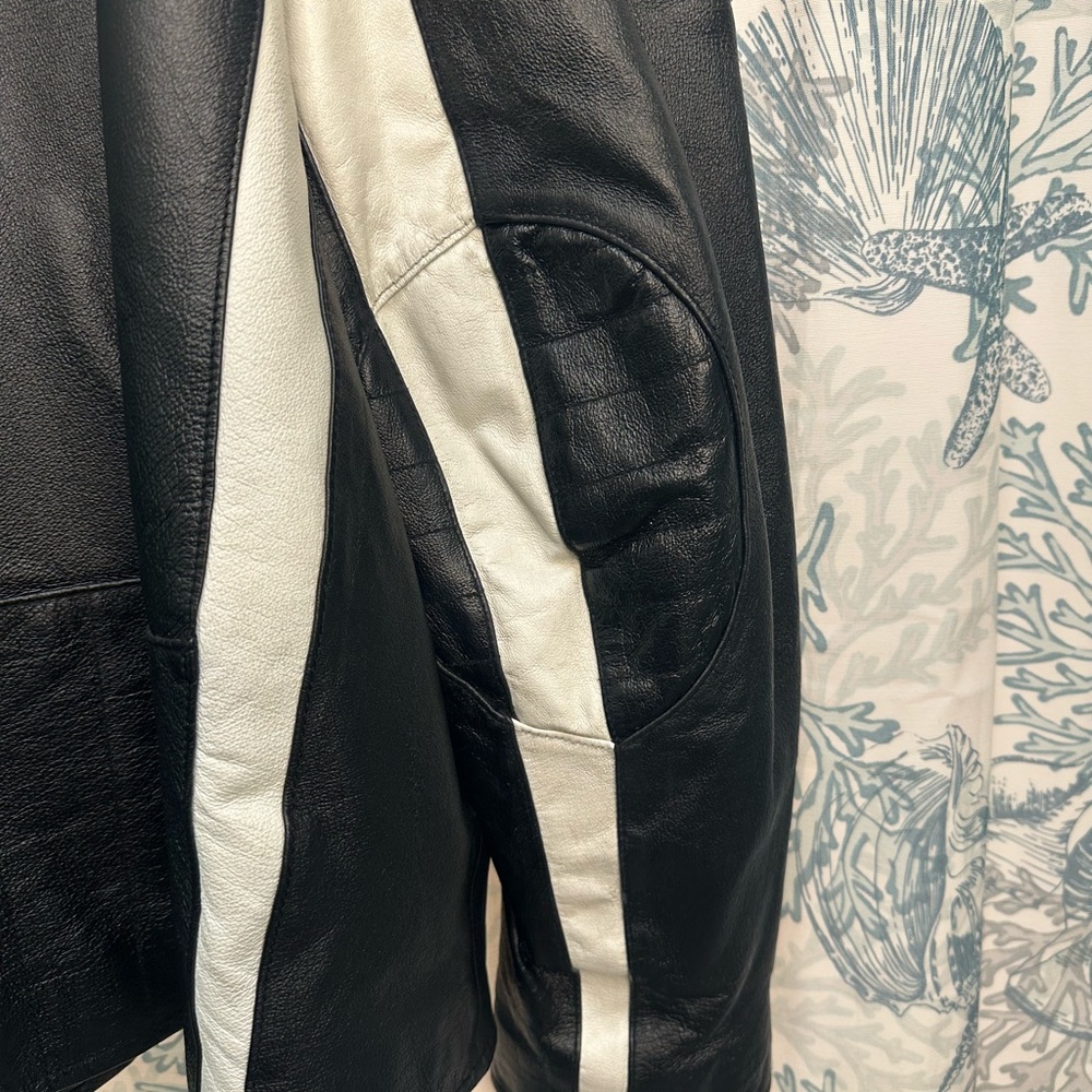 Vintage Black White WILSONS LEATHER Moto Cafe Racer Jacket Men’s XL - Picture 6 of 10